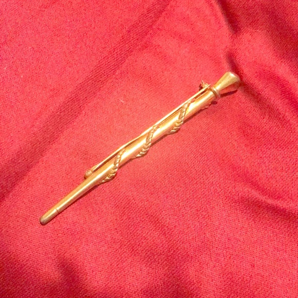 Authentic Trifari brooch vintage